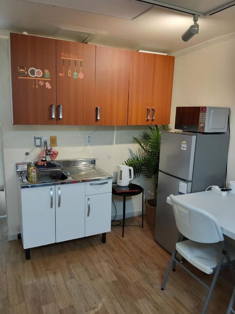 Gangnam Reasonable Price House Apartment Seoul